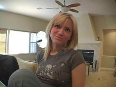 Find-Best-Pantyhose.com presents: Cute girl in jeans sings for the camera