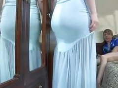 Find-Best-Pantyhose.com presents: Mom