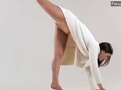 Find-Best-Pantyhose.com presents: Sexy naked gymnast kim nadara