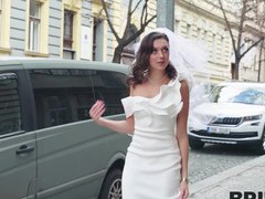 Find-Best-Pantyhose.com presents: Horny for her haircutter