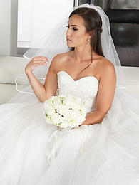 Find-Best-Pantyhose.com presents: Bootylicious bride Kelsi Monroe screws a handsome officiant on her wedding day